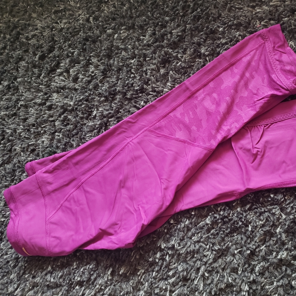 Lululemon crop
